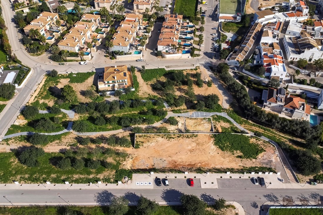 Land in Faro (Se e Sao Pedro), Algarve, Portugal 3 - 13761514