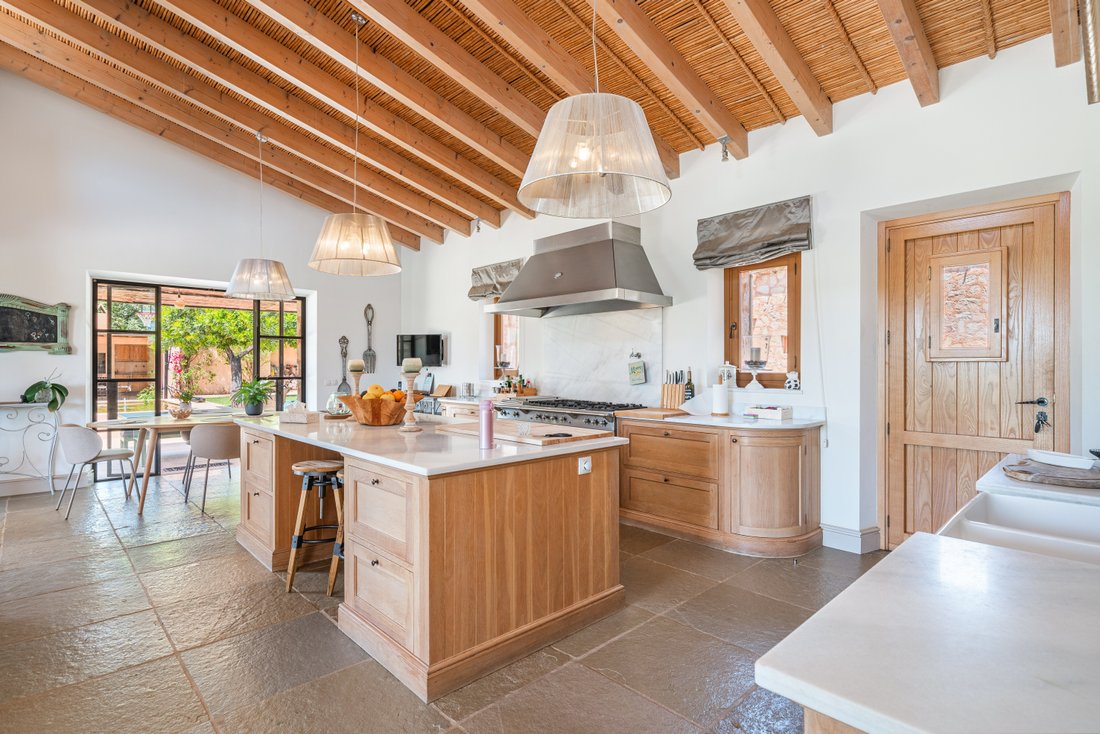 Villa in Santa Maria del Camí, Balearic Islands, Spain 3 - 15205360