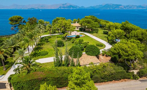 Villa in Alcúdia, Balearic Islands, Spain 1