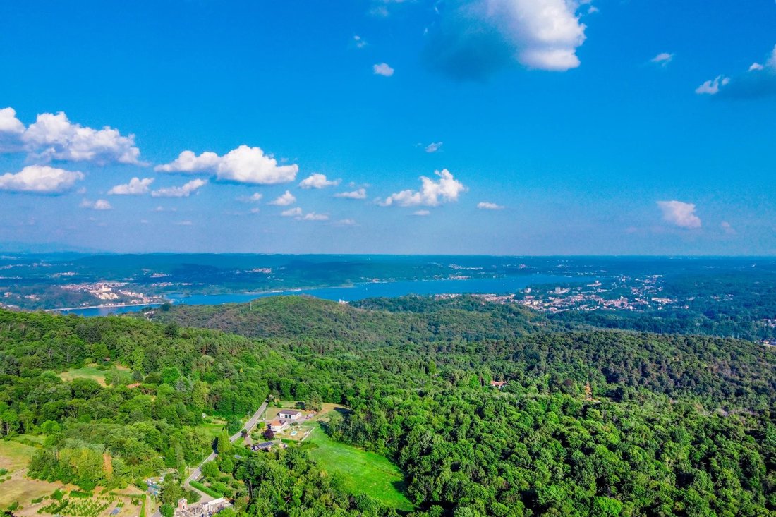 Villa in Arona, Piedmont, Italy 4 - 12088237