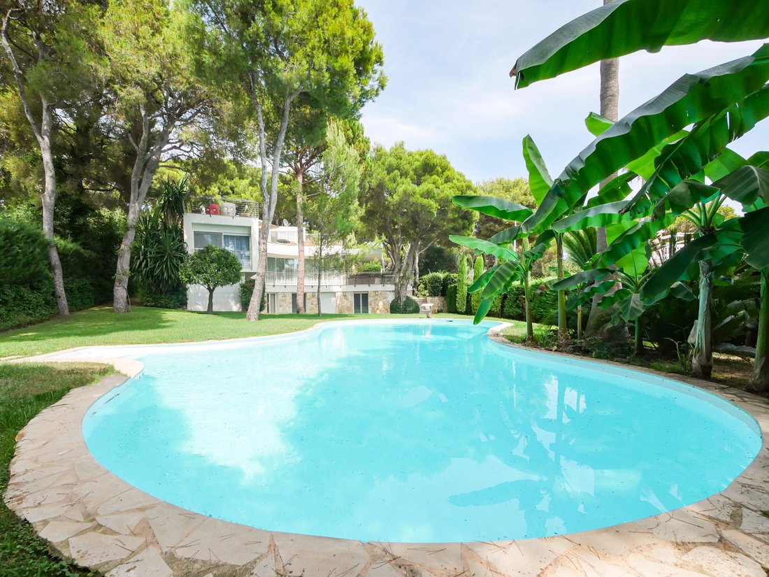 Villa in Saint-Jean-Cap-Ferrat, Provence-Alpes-Côte d'Azur, France 3 - 15208459