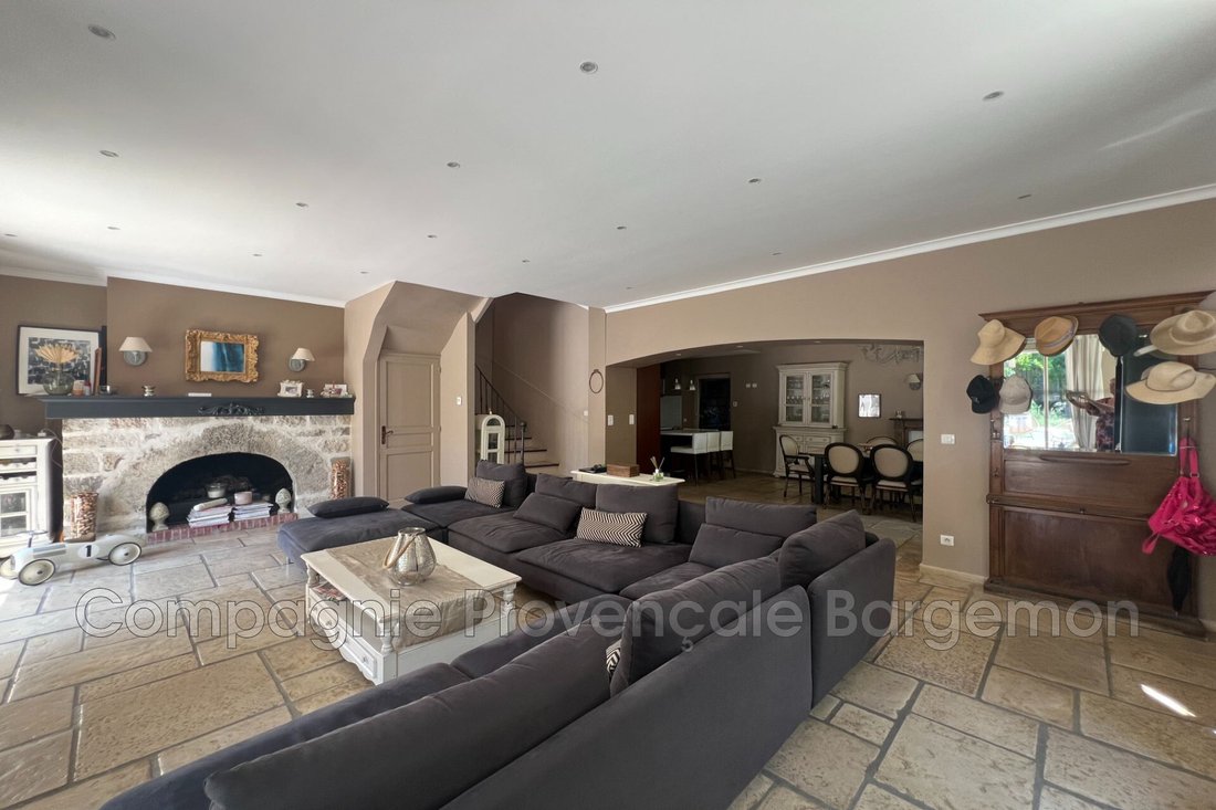 Villa in Bargemon, Provence-Alpes-Côte d'Azur, France 3 - 15206107