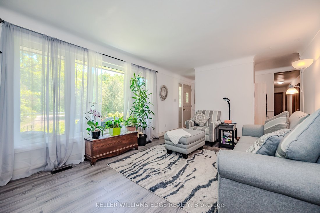 House in Hamilton, Ontario, Canada 5 - 15208444