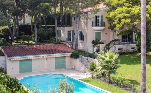 Villa in Saint-Jean-Cap-Ferrat, Provence-Alpes-Côte d'Azur, France 1