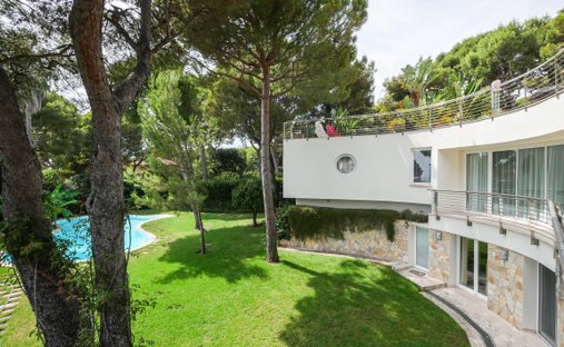 Villa in Saint-Jean-Cap-Ferrat, Provence-Alpes-Côte d'Azur, France 1