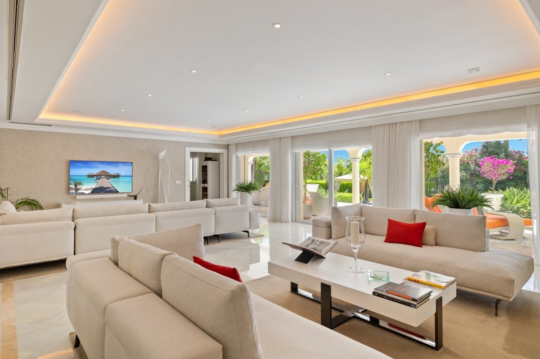 Villa en Marbella, Andalucía, España 3 - 15207464