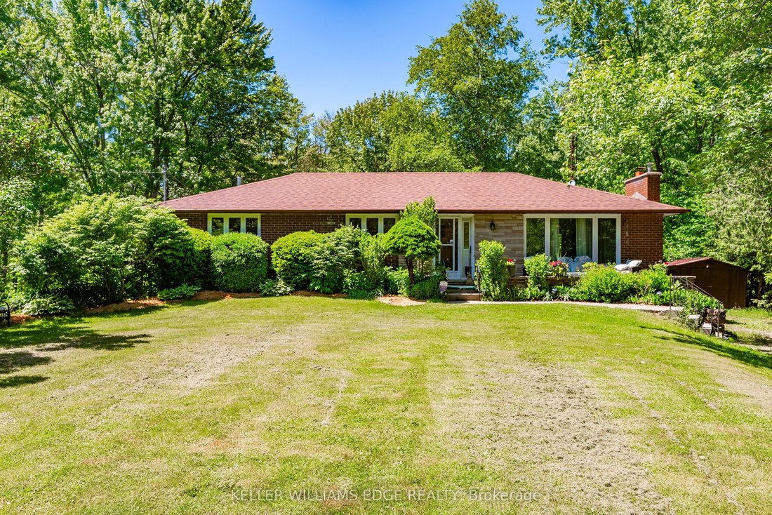 House in Hamilton, Ontario, Canada 2 - 15208444