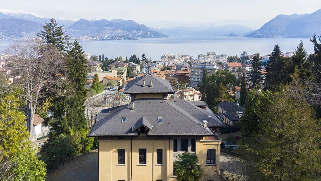 House in Stresa, Piedmont, Italy 3 - 10740320