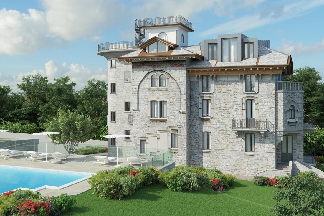 Villa in Baveno, Piedmont, Italy 1 - 13045982