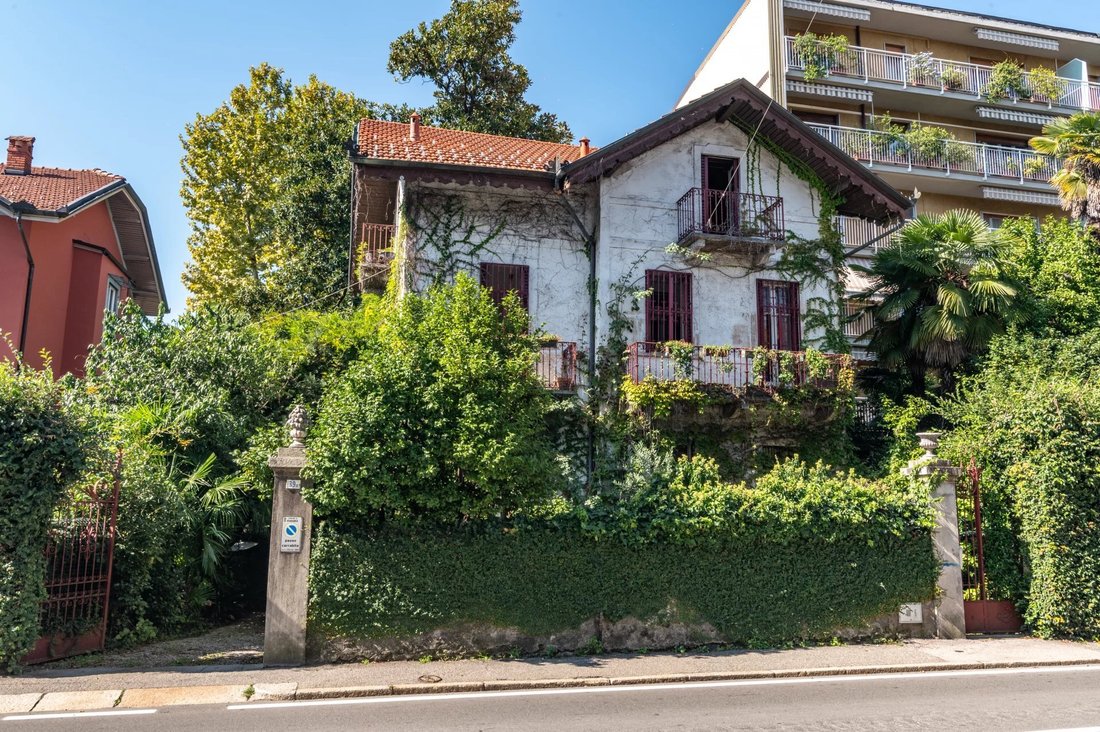 House in Verbania, Piedmont, Italy 1 - 13428555