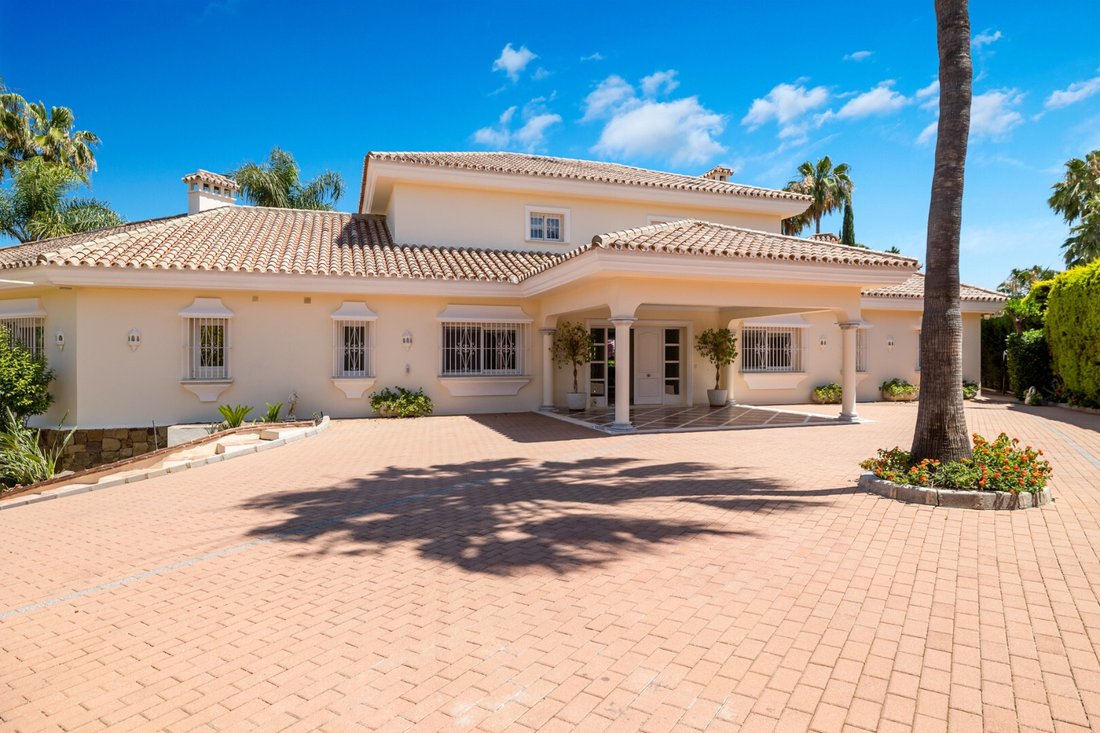 Villa en Marbella, Andalucía, España 2 - 15207464
