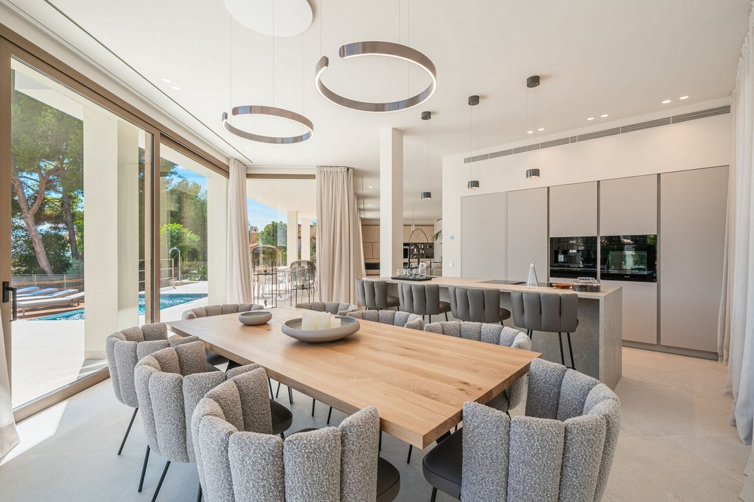 Villa in Portals Nous, Calvia, Balearic Islands 4 - 15205375
