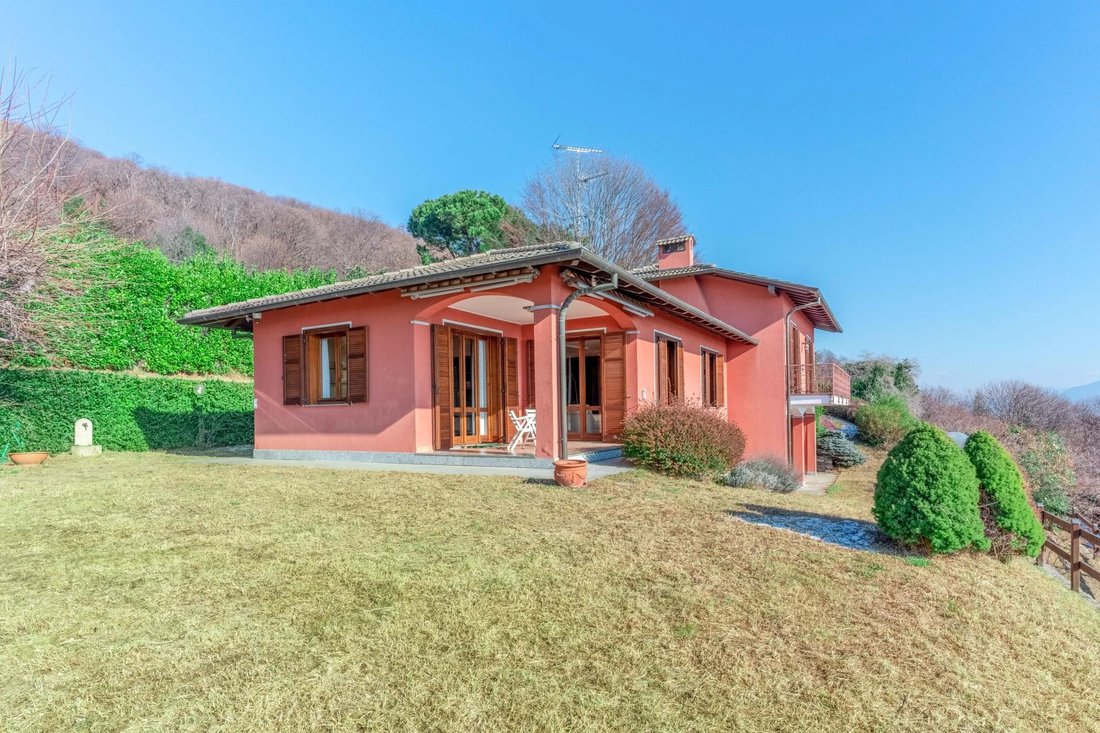 House in Lesa, Piedmont, Italy 5 - 12514701