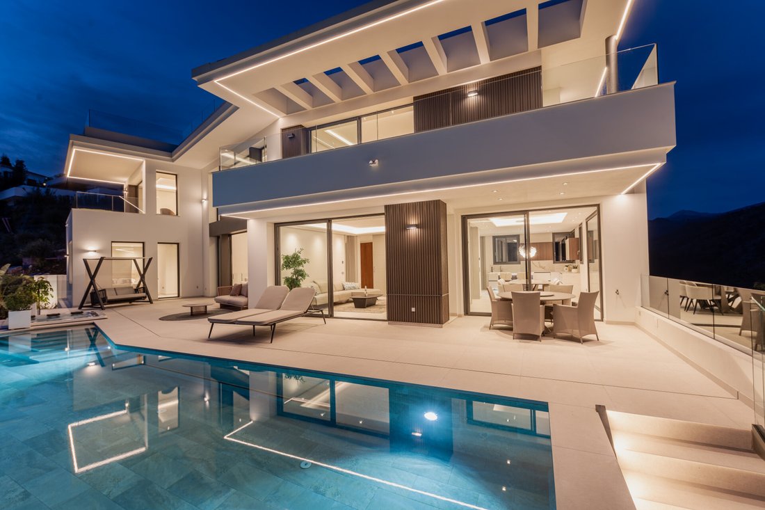 Villa in Marbella, Andalusia, Spain 2 - 15206668