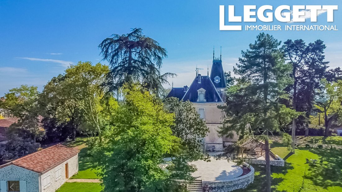Le Rêve de Pierre: A 1901 Château Jewel in Nouvelle-Aquitaine’s Golden Light