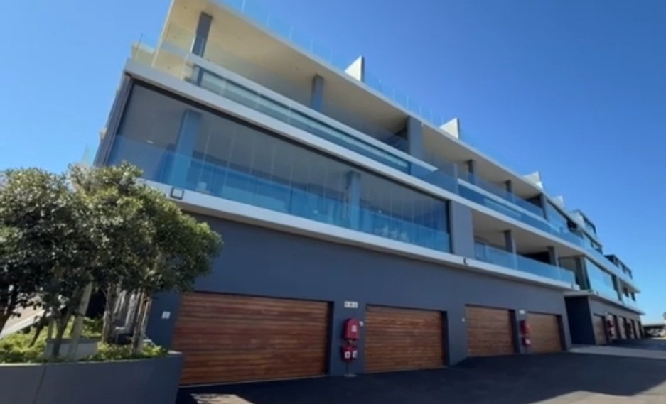 Apartment in La Lucia, KwaZulu-Natal, South Africa 4 - 15208633