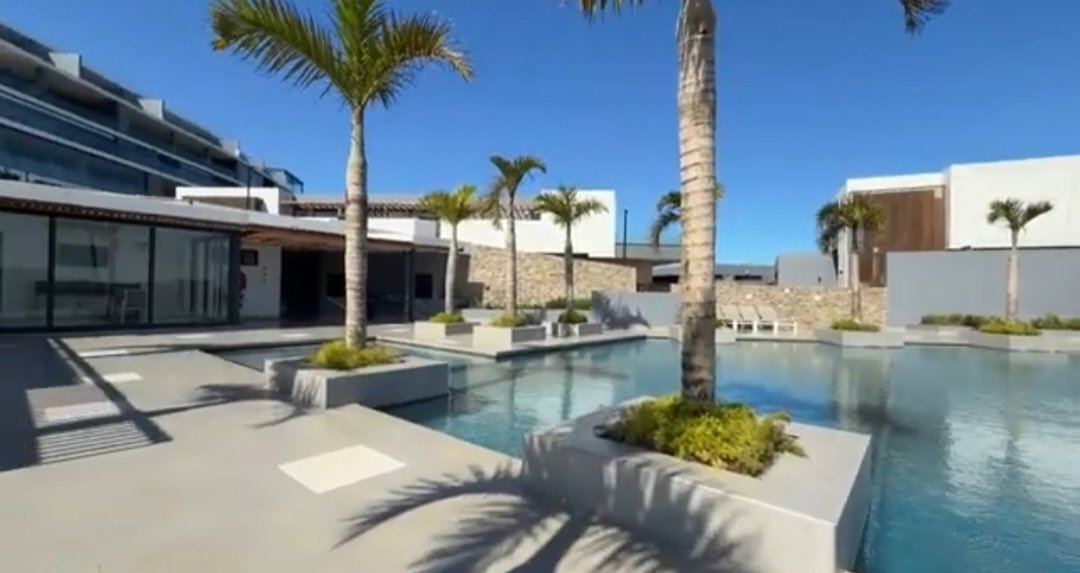 Apartment in La Lucia, KwaZulu-Natal, South Africa 2 - 15208633