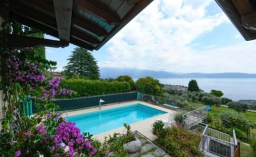 Villa in Monte Maderno, Toscolano, Lombardy 1