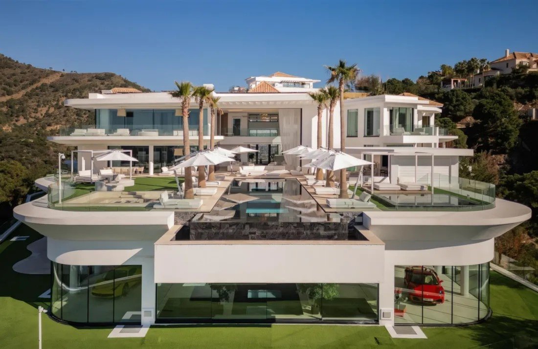 Villa in La Zagaleta, Benahavis, Andalusia 1 - 15209670