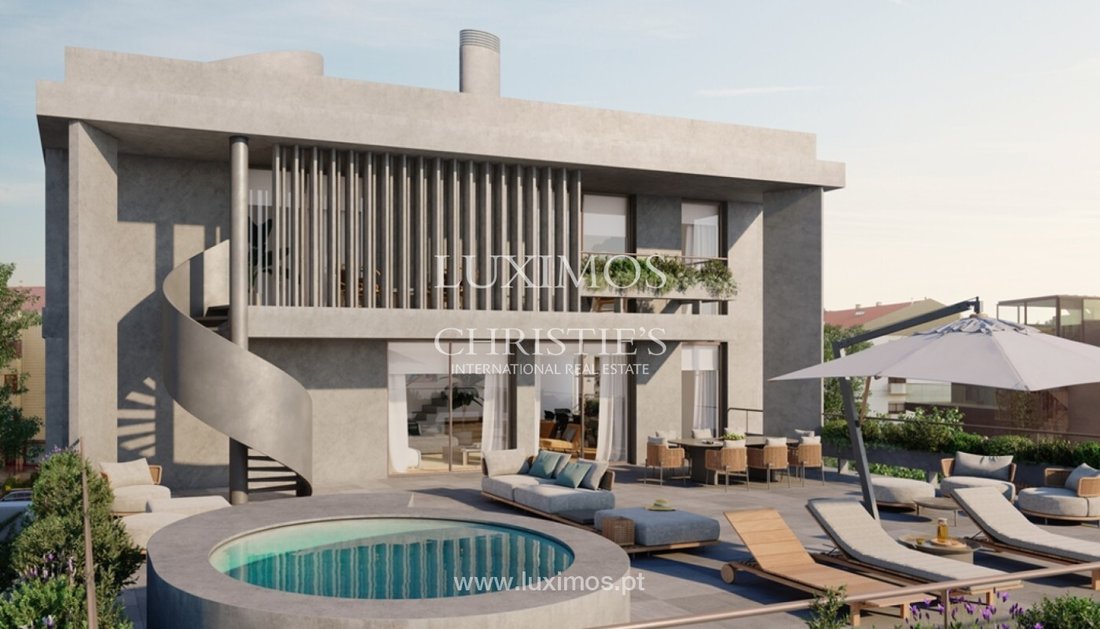 Apartment in Lordelo do Ouro e Massarelos, Porto District, Portugal 1 - 15211396