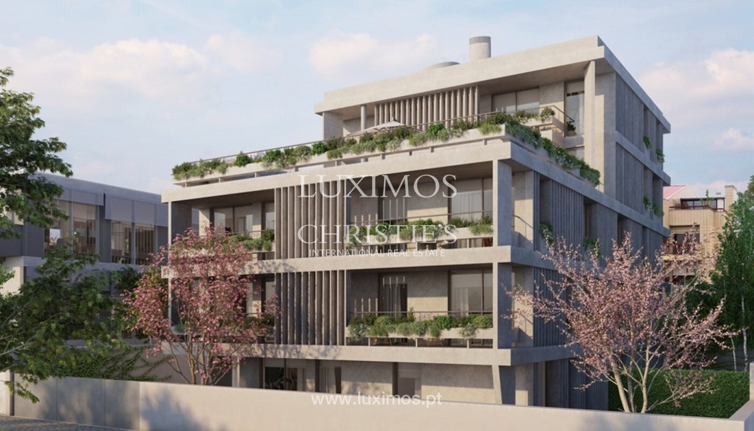 Apartment in Lordelo do Ouro e Massarelos, Porto District, Portugal 1 - 15211397
