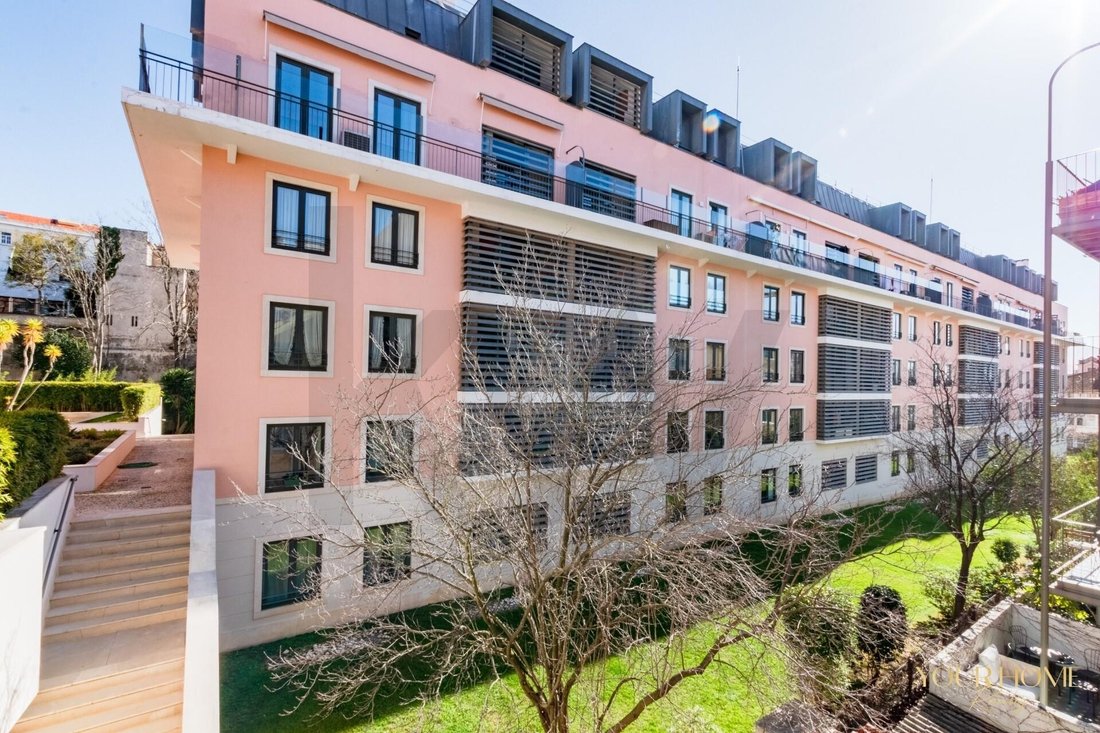 Apartment in Sao Miguel do Rio Torto e Rossio ao Sul do Tejo, Santarem District, Portugal 1 - 15210394