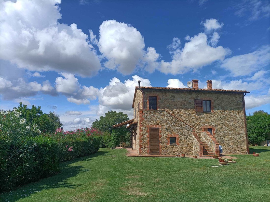 Country House in Castiglione del Lago, Umbria, Italy 5 - 15210578