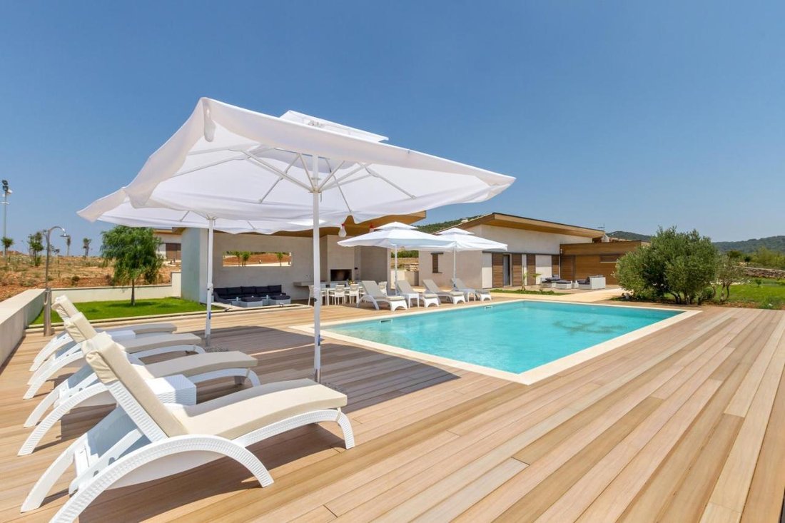 Villa in Velo Grablje, Split-Dalmatia County, Croatia 4 - 15213399