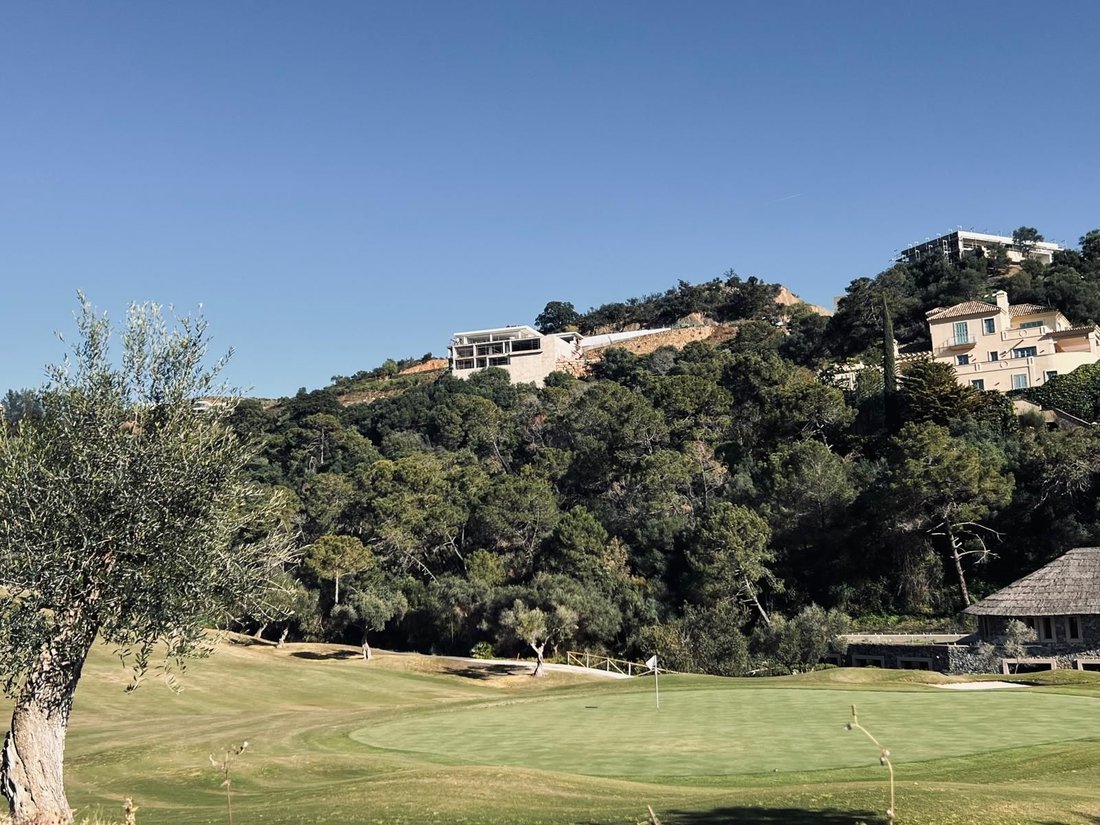 Land in Benahavis, Andalusia, Spain 4 - 15212029