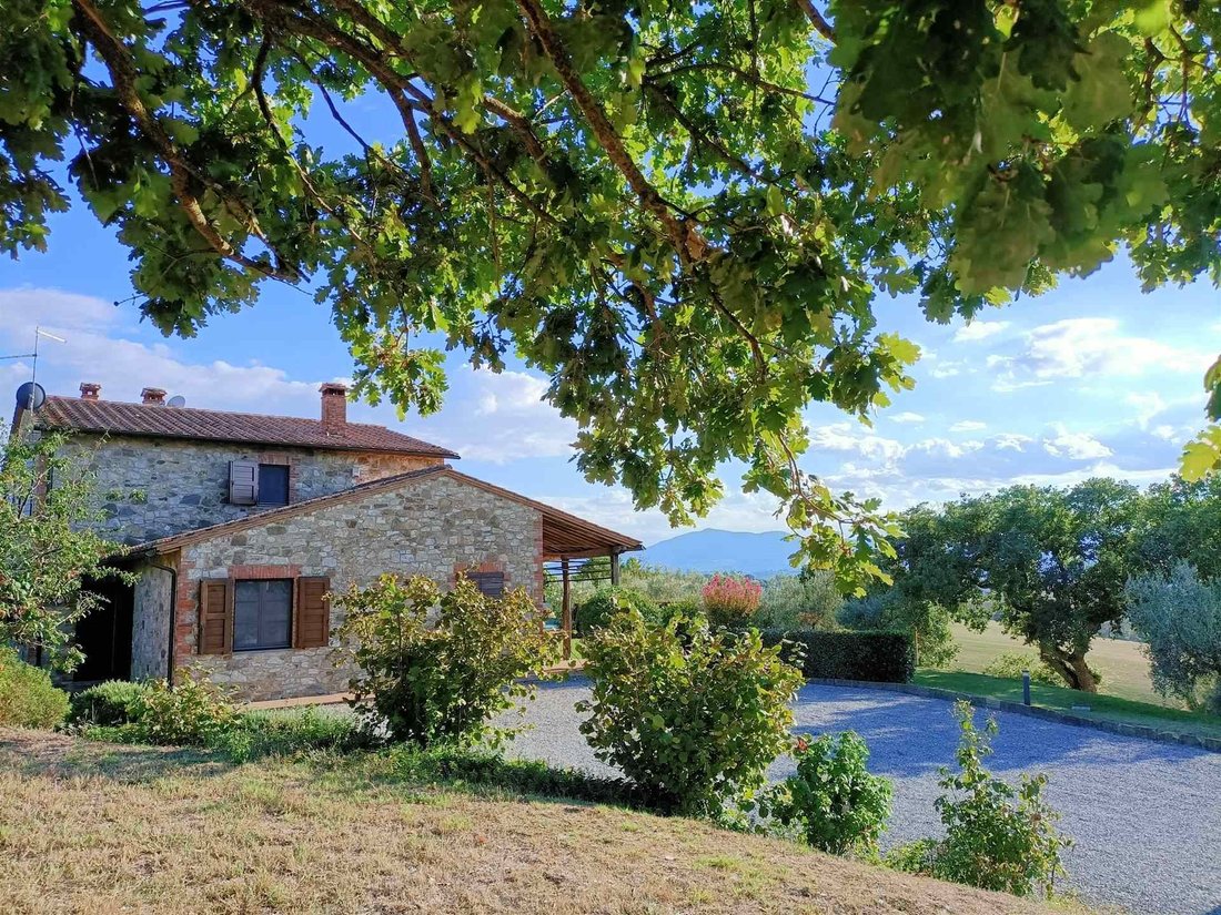Country House in Castiglione del Lago, Umbria, Italy 1 - 15210578