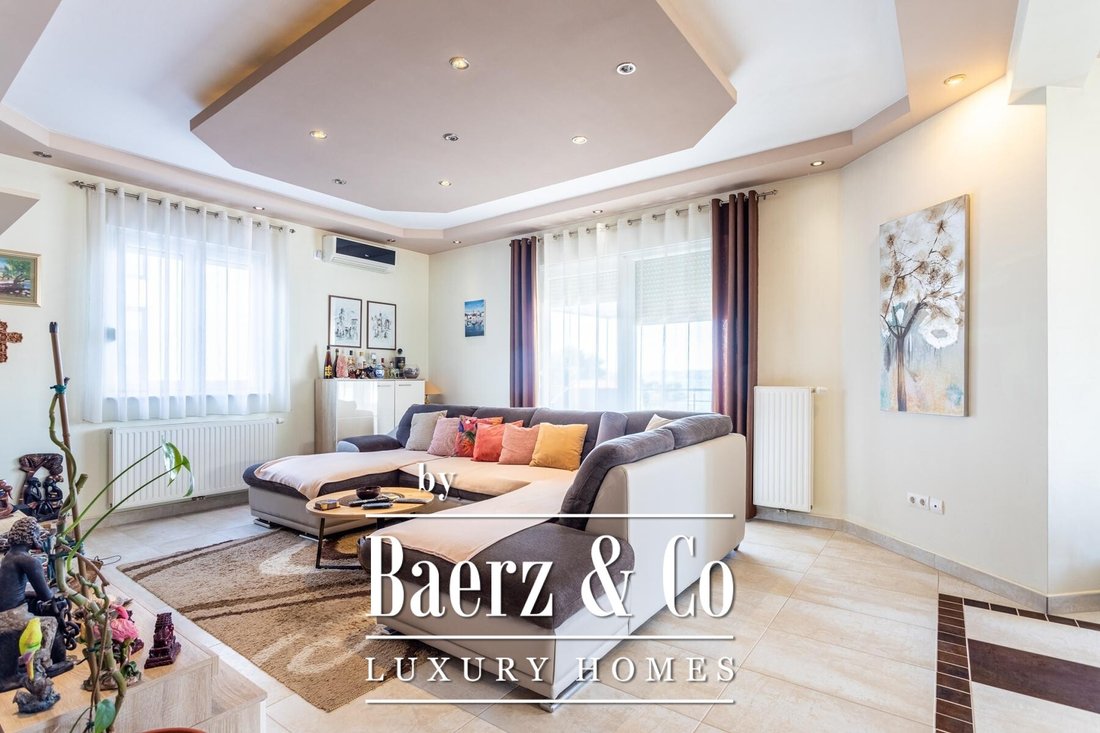 Townhouse in Okrug Gornji, Split-Dalmatia County, Croatia 2 - 15211518