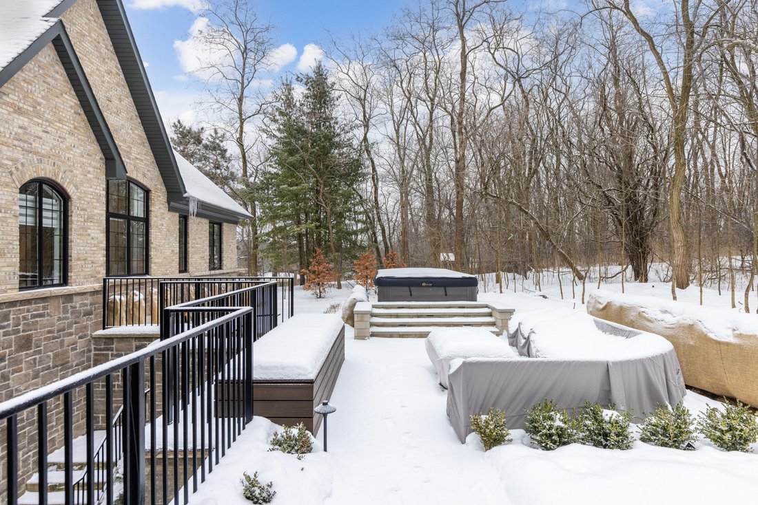House in Burlington, Ontario, Canada 5 - 15210634