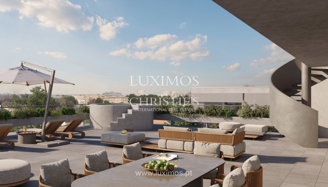 Apartment in Lordelo do Ouro e Massarelos, Porto District, Portugal 3 - 15211396