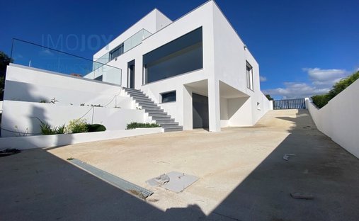 House in Aljezur, Algarve, Portugal 1
