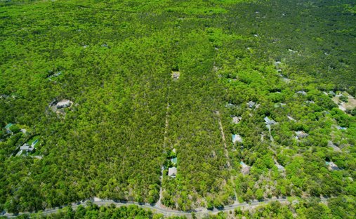 Land in East Hampton, New York, United States 1