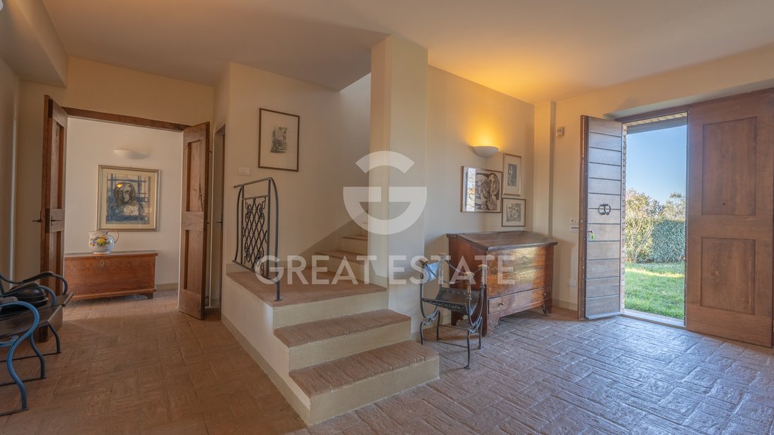 Estate in Castiglione del Lago, Umbria, Italy 5 - 15210680