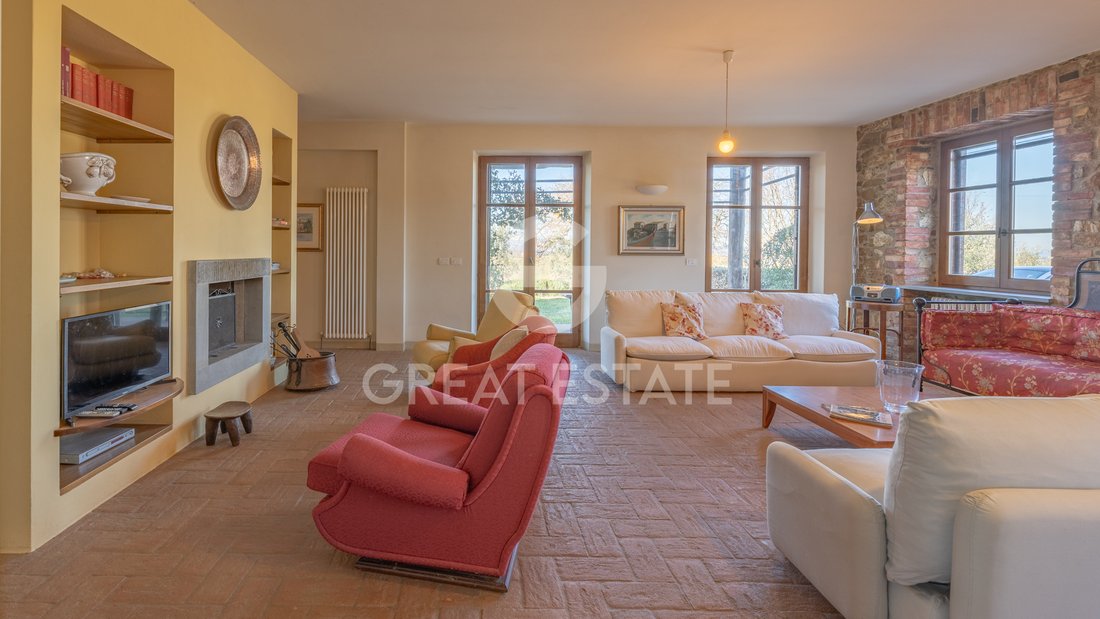Estate in Castiglione del Lago, Umbria, Italy 2 - 15210680
