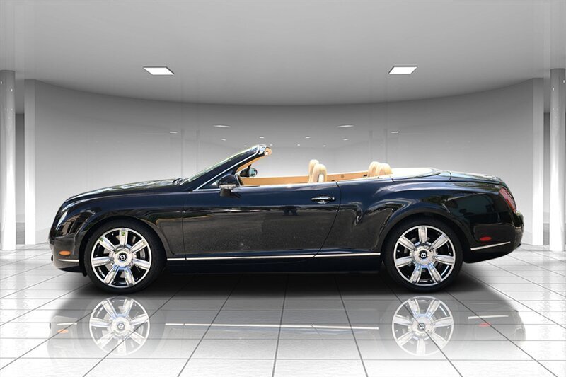 Cabriolet in Delray Beach, Florida, United States 2 - 11097487
