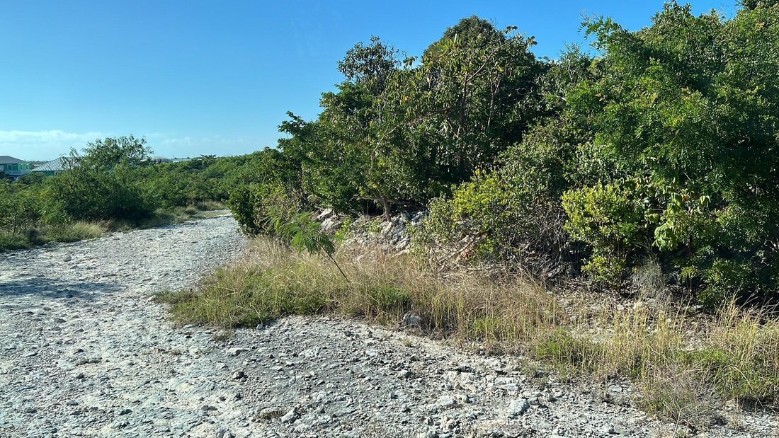 Land in Cooper Jack Bay Settlement, Caicos Islands, Turks and Caicos Islands 1 - 15211679