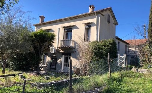 Villa in Vaugines-Les Faisses-Peyrard, Draguignan, France 1