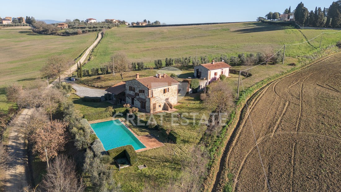 Estate in Castiglione del Lago, Umbria, Italy 3 - 15210680