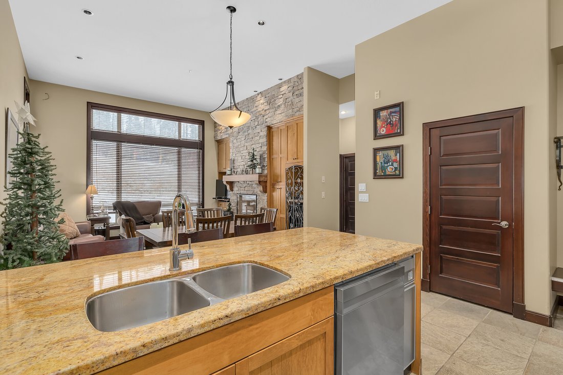 Condo in Beaverdell, British Columbia, Canada 3 - 14933493