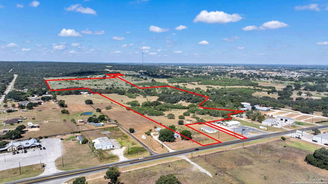 Land in La Vernia, Texas, United States 1 - 14823775