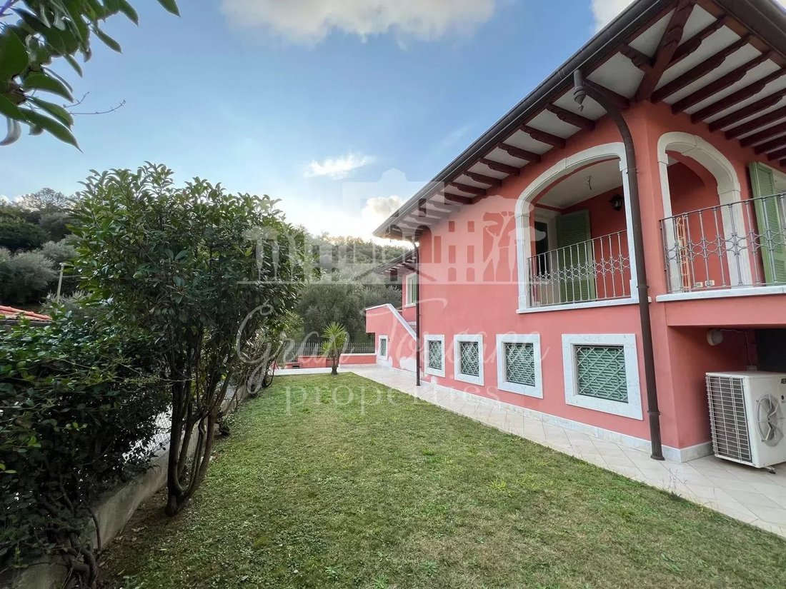 Villa in Strettoia-Capezzano-Valdicastello, Pietrasanta, Tuscany 3 - 13509692