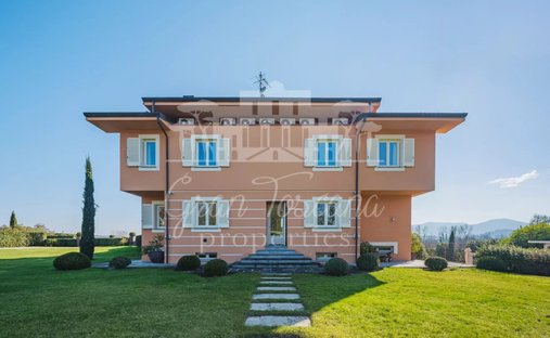 Maison à Zone Monte San Quirico - Sant'Alessio, Lucques, Toscane 1