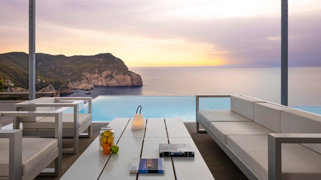 Villa in Balearic Islands, Spain 1 - 15199469