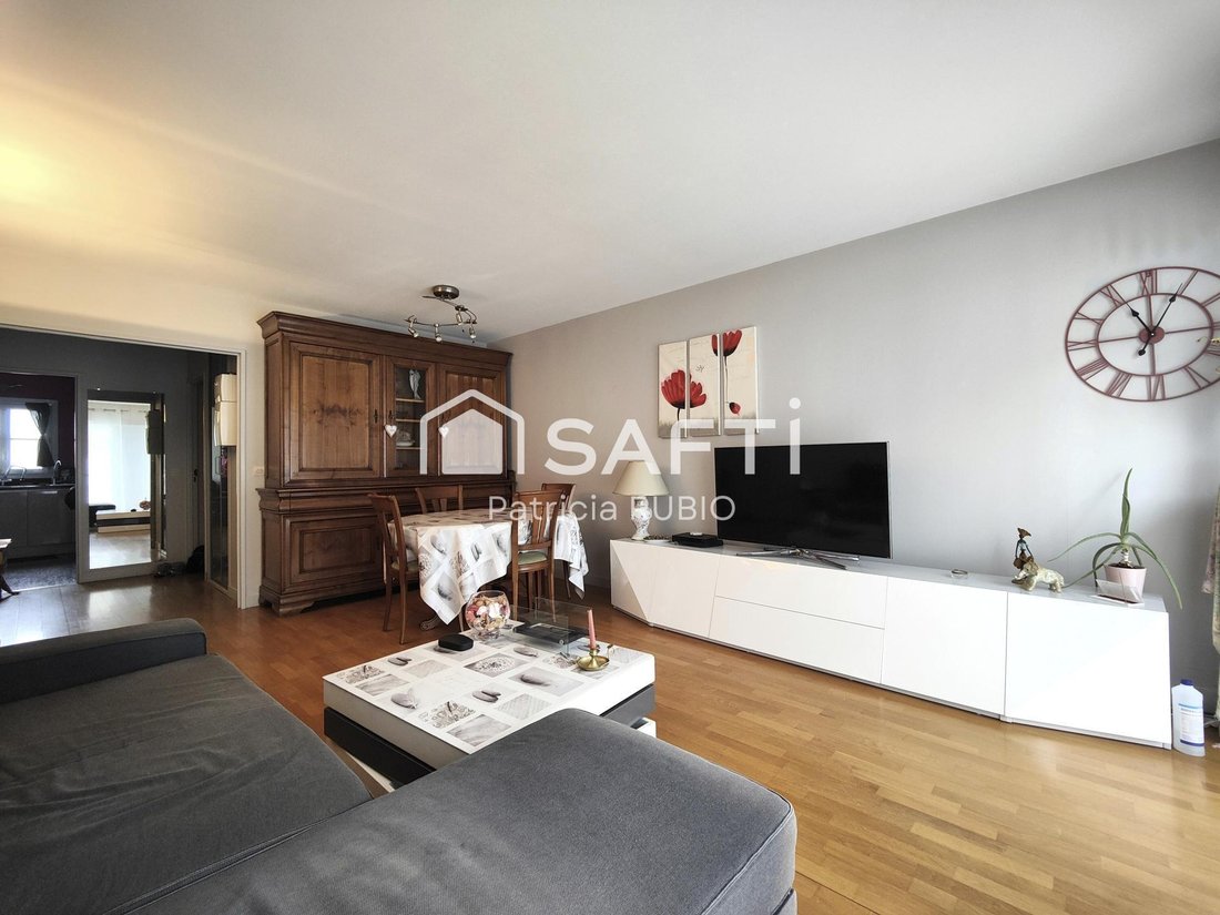 Apartment in Rueil-Malmaison, Île-de-France, France 1 - 15217438
