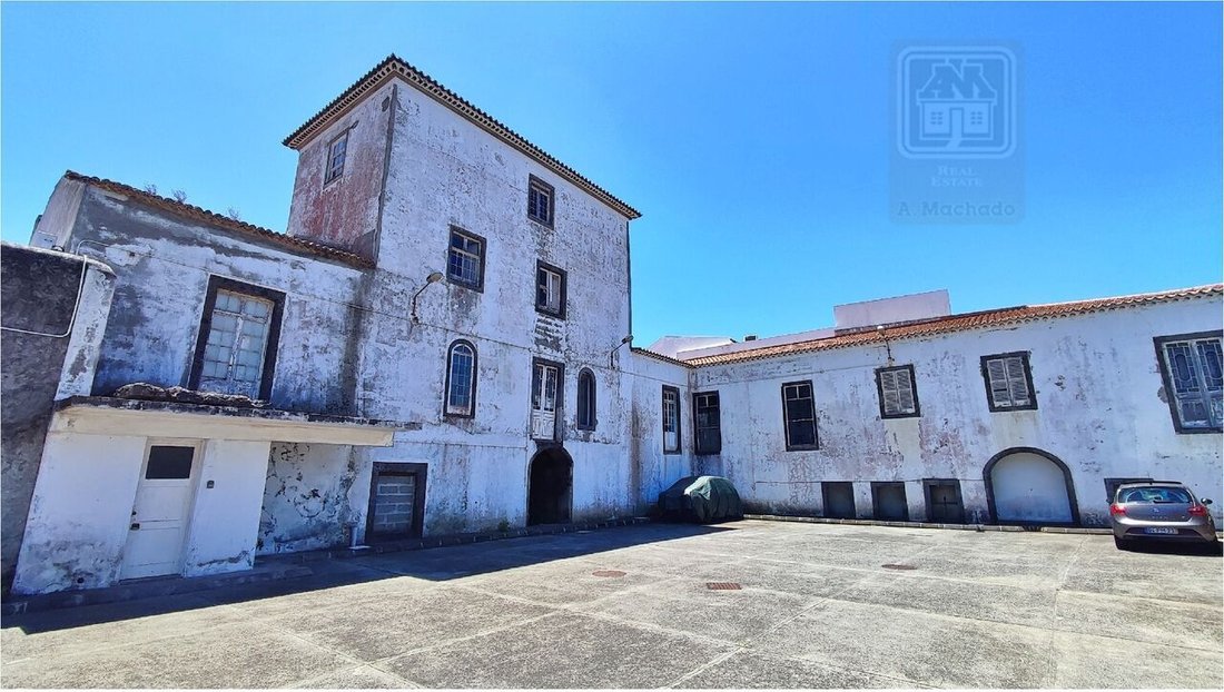 Domaine à Ponta Delgada (Sao Jose), Açores, Portugal 1 - 12856467