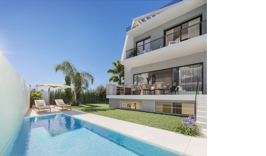 Villa in Estepona, Andalusia, Spain 3 - 15214599