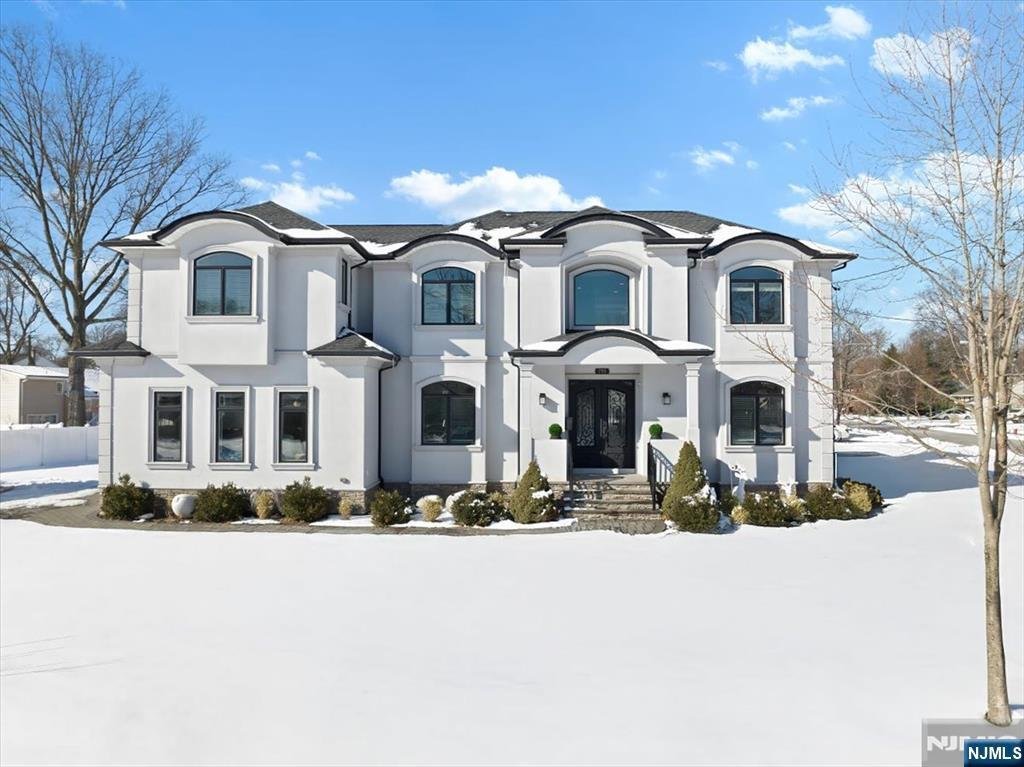 House in Paramus, New Jersey, United States 1 - 15216494